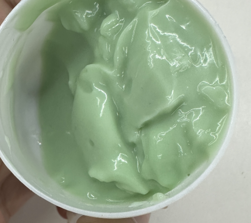 化妆品-淡绿色薄荷味清凉膏/薄荷膏