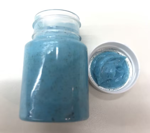 化妆品-天蓝色清香味磨砂膏+核桃粒子