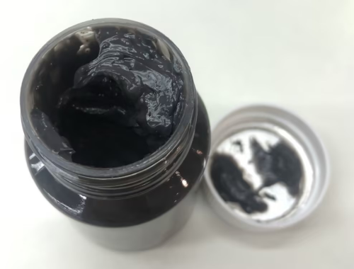 化妆品-黑色清香味磨砂膏+核桃粒子