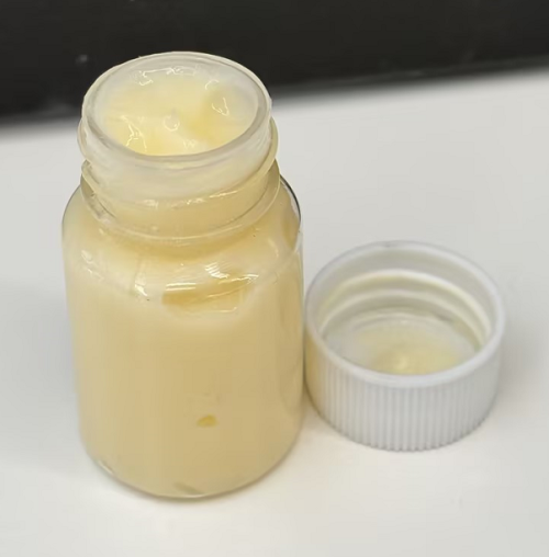 化妆品-米黄色清香味直发膏
