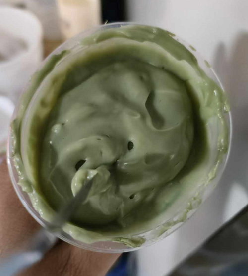 化妆品-灰绿色清香味身体乳