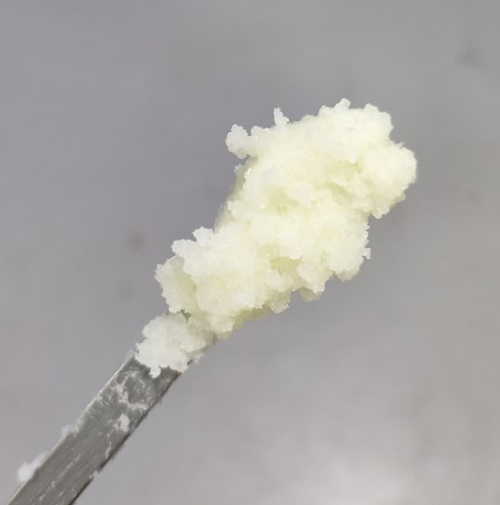 化妆品-米白色香草味唇部磨砂膏