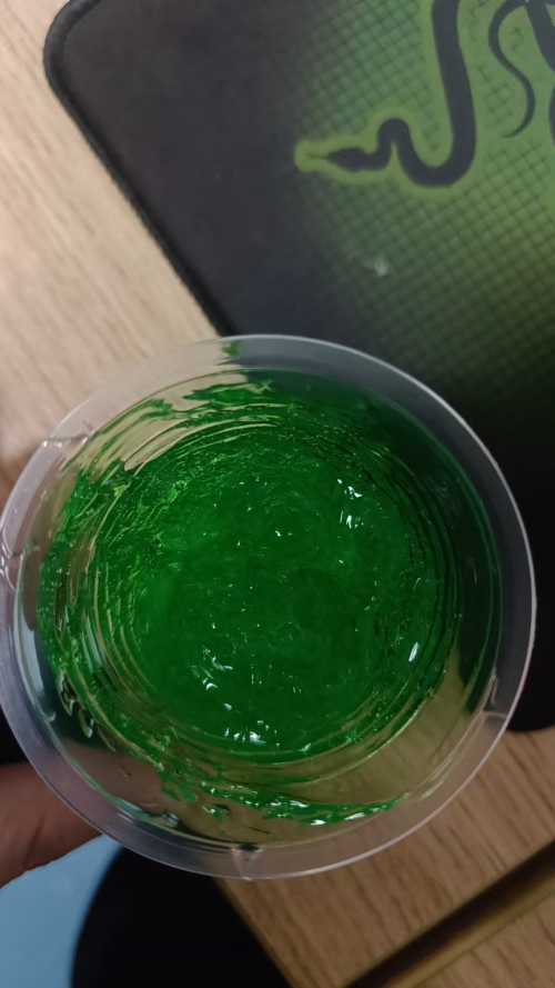 化妆品-绿色绿茶味保湿凝胶/啫喱