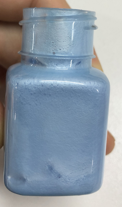 化妆品-浅蓝色珠光洗面奶+蓝色粒子