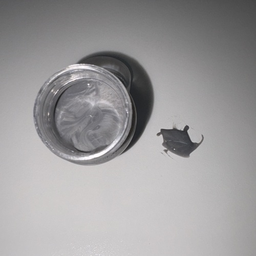 化妆品-深灰色清香味洗面奶