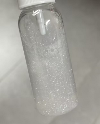 化妆品-透明茉莉味香水+珠光粉