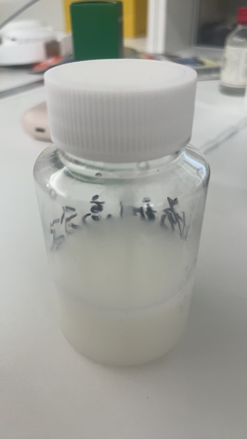 家居-乳白色成膜剂增稠