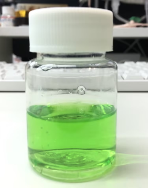 化妆品-浅绿色口气清新剂（浓稠）