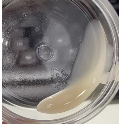 化妆品-姜黄色椰子味洗发水
