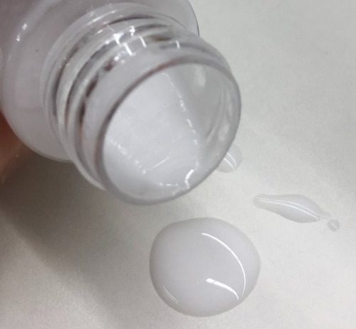 化妆品-白色棉花糖味液体身体乳