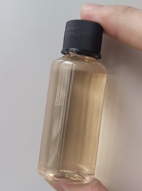 化妆品-淡黄色清香味精华液定制
