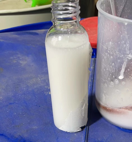 家居-乳白色3倍柠檬味地板清洁剂增稠