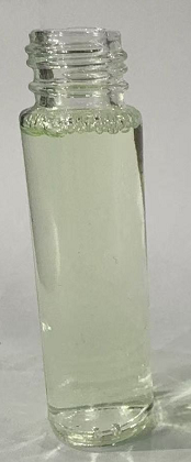 化妆品-淡绿色麝香味香水