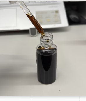 食品-深棕色西瓜味薄荷精华水
