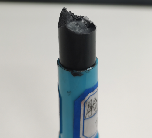 化妆品-黑色彩绘棒