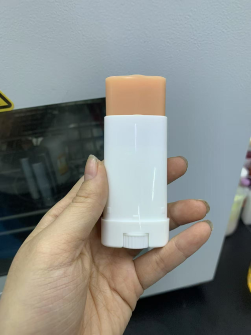 化妆品-深米色防晒棒