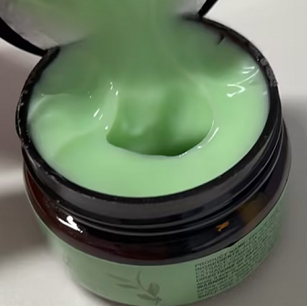 化妆品-淡绿色清香味面霜
