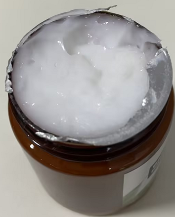 化妆品-白色清香味发膜