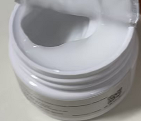 化妆品-白色静脉膏/霜