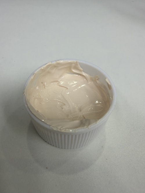 化妆品-象牙白粉底液