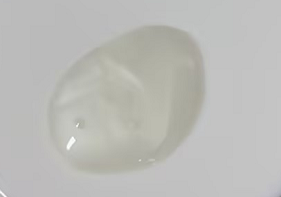 化妆品-白色迷迭香味洗发水