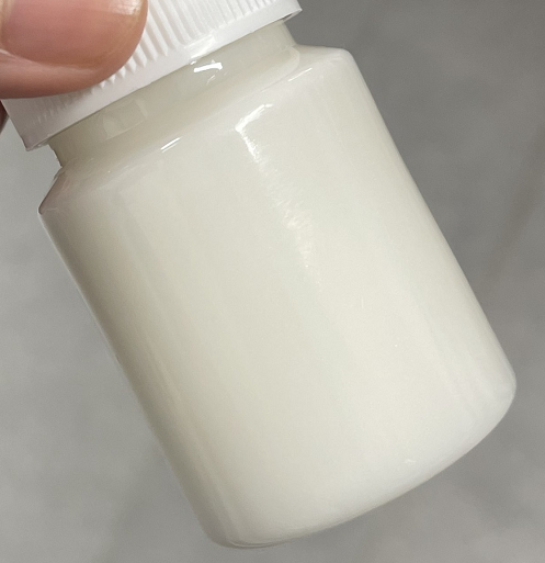 化妆品-白色椰子味洗发水
