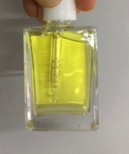 化妆品-黄色冰片味灰指甲液