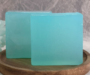 方形蓝色水晶皂