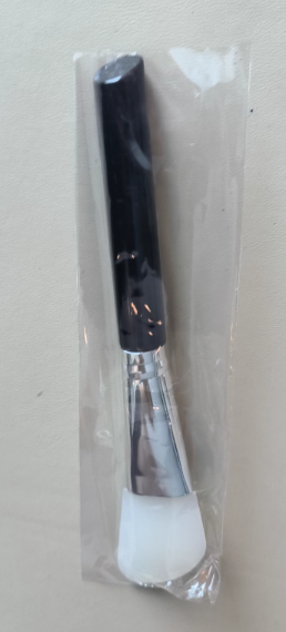 黑杆刀形面膜刷