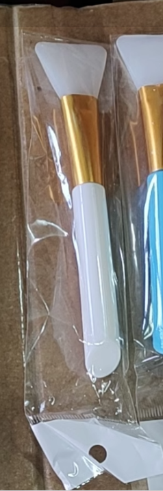 白色硅胶面膜刷