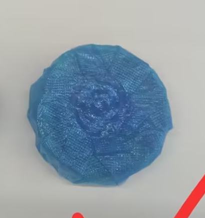 马桶蓝色清洁块