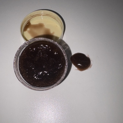 化妆品-深棕色薄荷味美牙啫喱