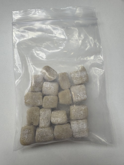薄荷味棕色口香糖