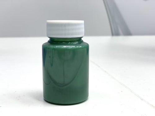 化妆品-深绿色绿茶味沐浴露