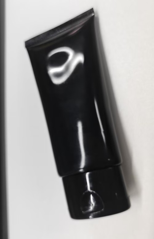 50ml黑色翻盖扁管