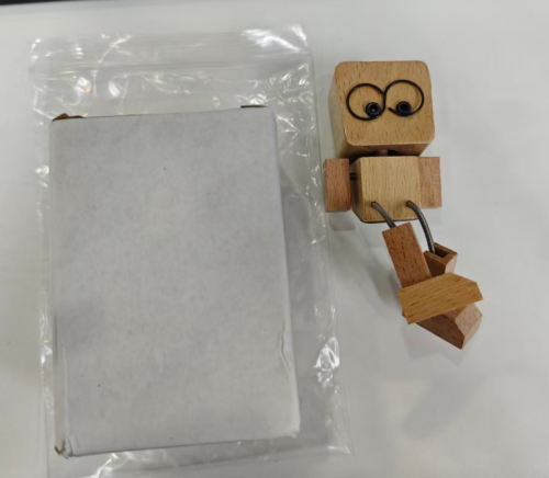 小木偶雕像摆件
