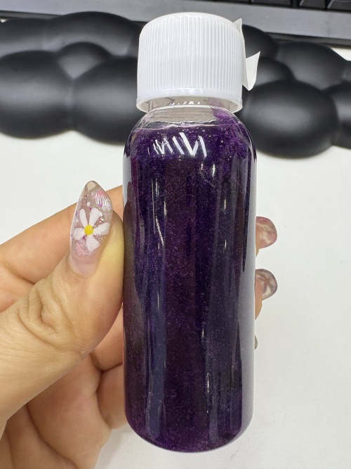 化妆品-深紫色薄荷味牙膏增稠