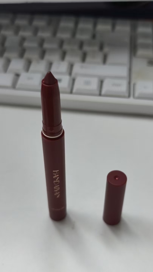染色唇线笔（棕红色）管含料