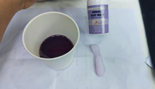 化妆品-深紫色清香味洁面慕斯