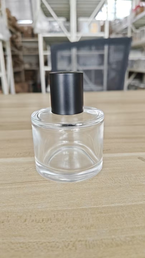 50ml香水瓶，黑盖，银喷