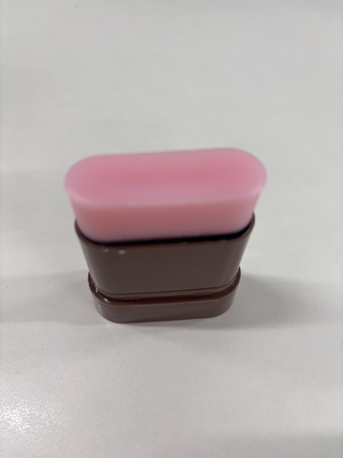 化妆品-粉色蛇油棒