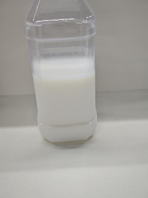 乳白色织物硬挺剂