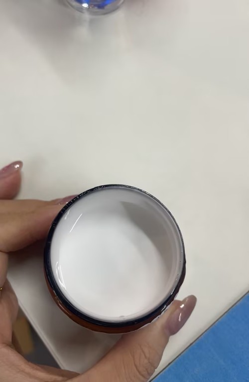 家居-乳白色无味金属抛光膏（JSJD26071703A）