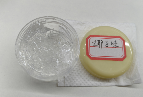 化妆品-透明椰子味唇部啫喱