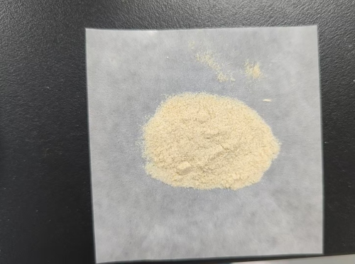 淡黄色粉末（袋含料）